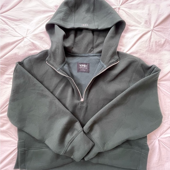 Abercrombie & Fitch YPB Cropped Half Zip Sweatshirt - Picture 4 of 4